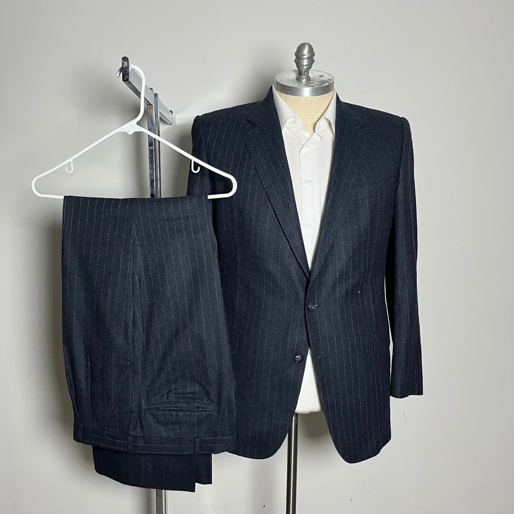House of Darby Suit Mens 42R 35W Charcoal Gray Pinstripe Wool 2-Button Vintage